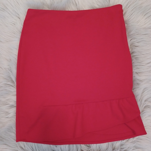 The Limited Dresses & Skirts - The Limited Vintage Red Ruffle Pencil Skirt Size 8